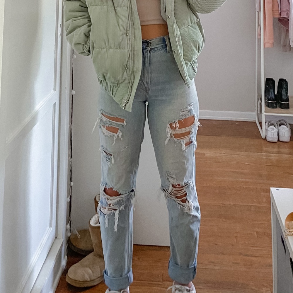 American Eagle Ripped Mom Jeans